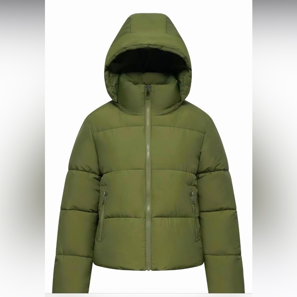 Forest Green Puffit Jacket.  Removable Hood,Zipped Pockets, Short Quilted Coat.